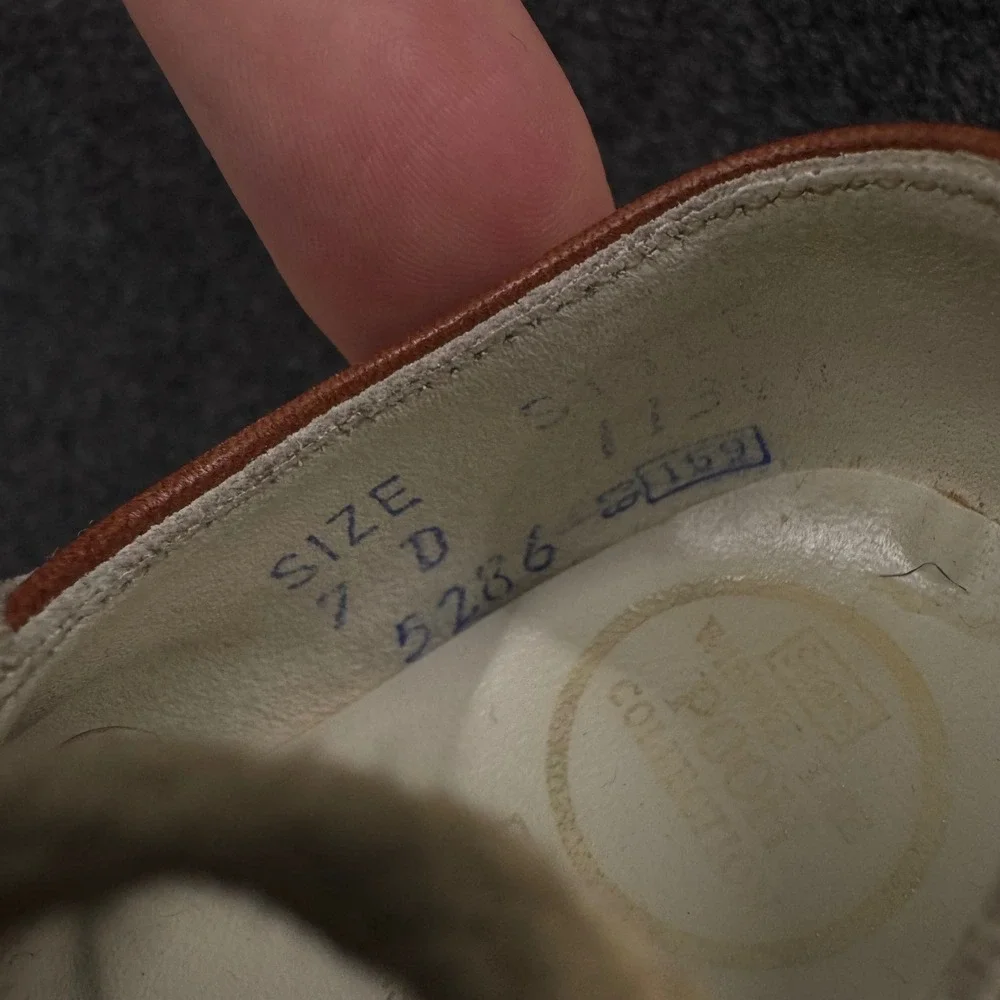 Vintage 1964 Disney Winnie the Pooh Brown Leather Lace Up Shoes Boy 7